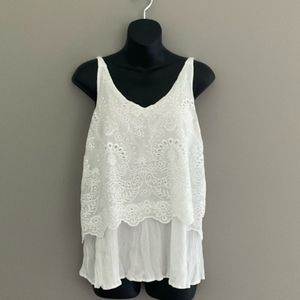 L U Q, size L, white tank shirt, EUC